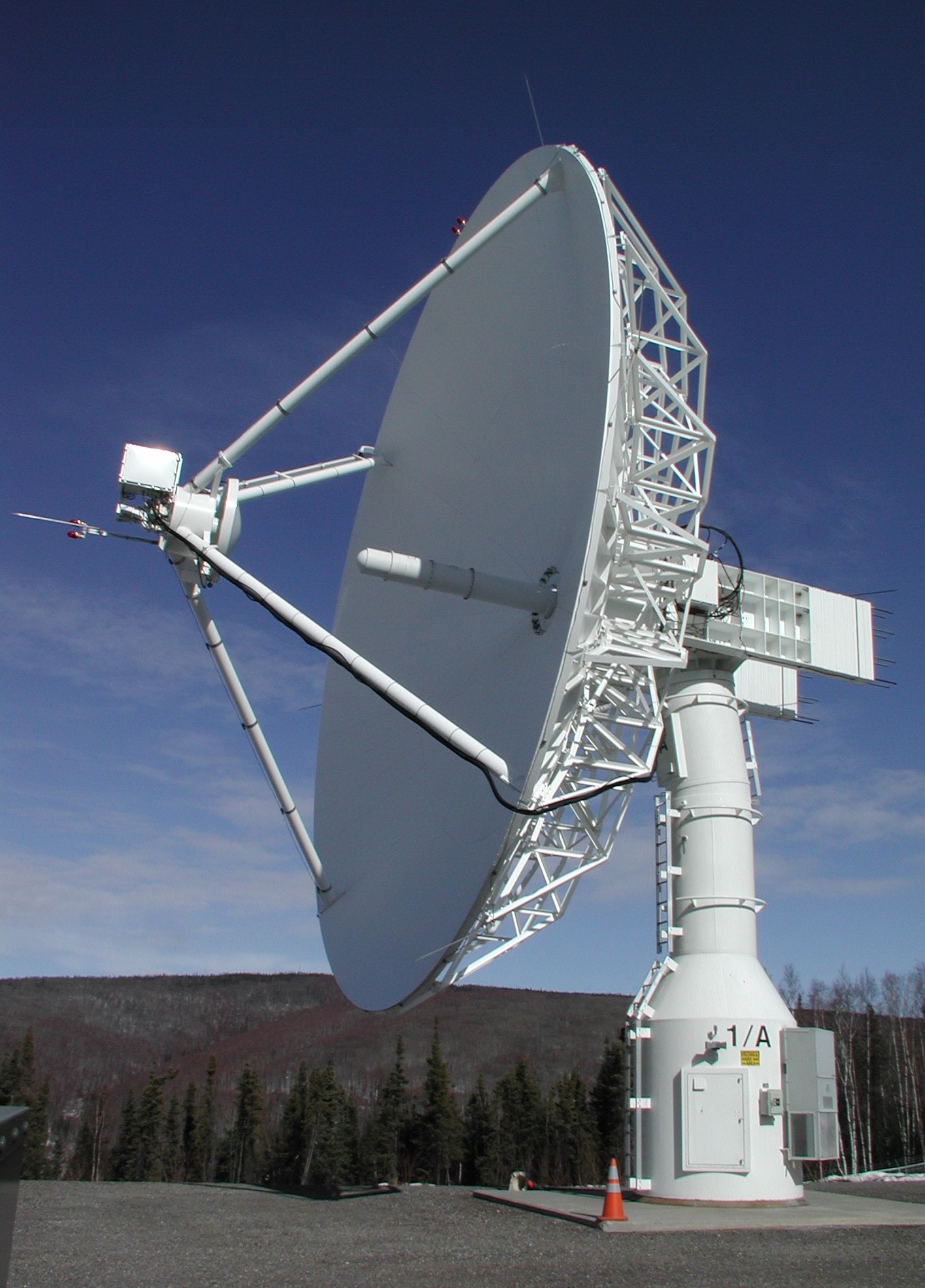 FCDAS 13-meter antenna