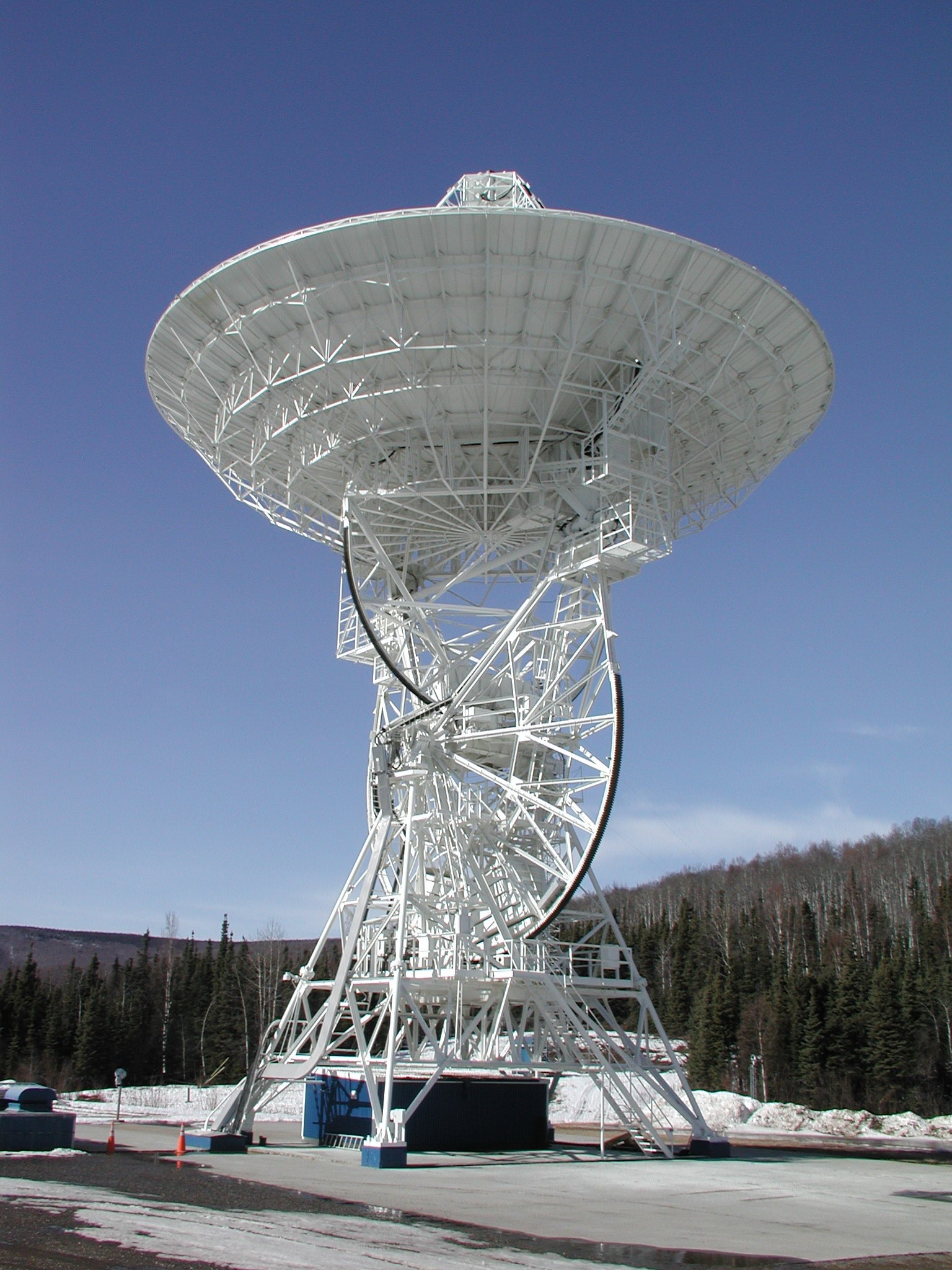 FCDAS 26-meter antenna